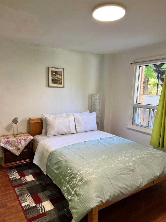 Apartment Avec Parking Prive Québec Esterno foto